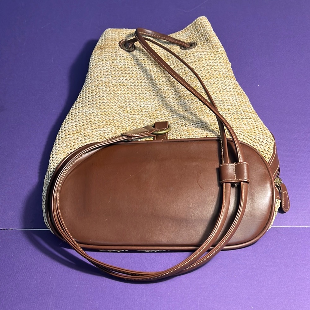 Backpack Style Straw Drawstring Purse.